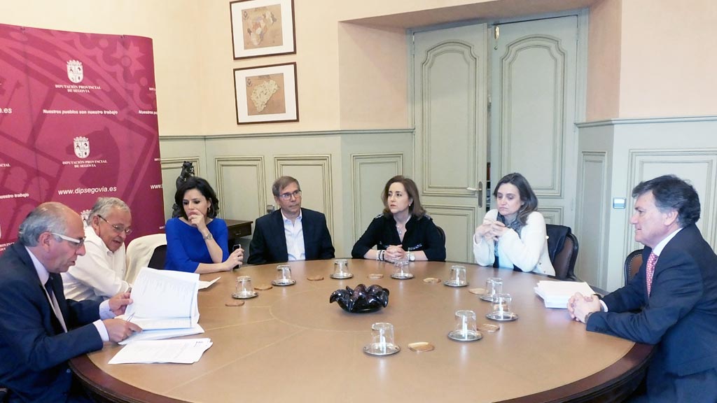 14-1-diputacion-premio-gil-biedma