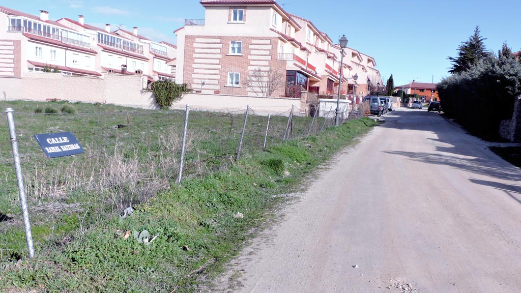 El Ayuntamiento continuará con las obras de asfaltado en todos los núcleos. / el adelantado