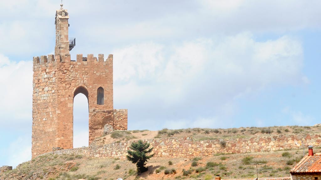 La torre de La Martina forma parte de la antigua muralla de la villa. / kamarero