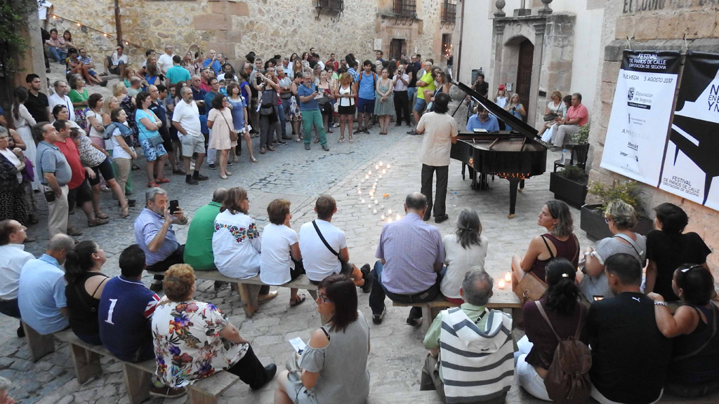 Noche en blanco y negro en Sepúlveda, en 2017. / G. Herrero
