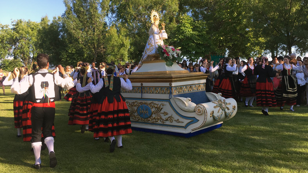 Música, bailes y devoción en la romería de la Aparecida de Valverde 1 16_1-valverde-romeria-apare