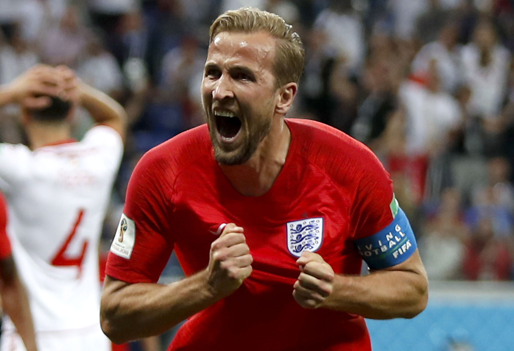Harry Kane evitó el tropiezo de Inglaterra en el debut con un gol en el 90’.