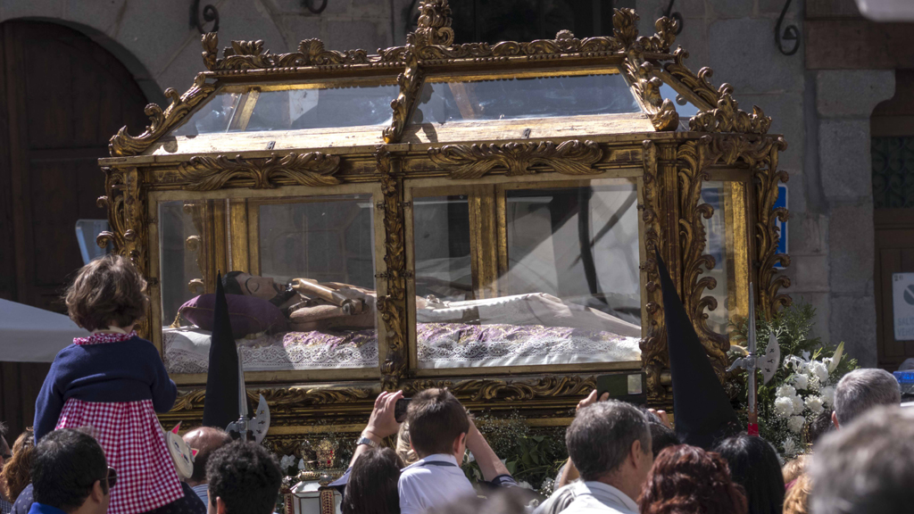 9_1kama-cristo-gascones