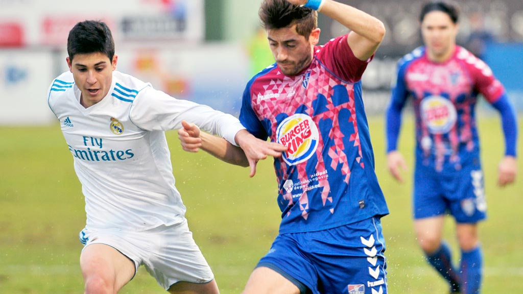 d1-1kama_Futbol-Segoviana-Real-Madrid-Castilla_KAM3668