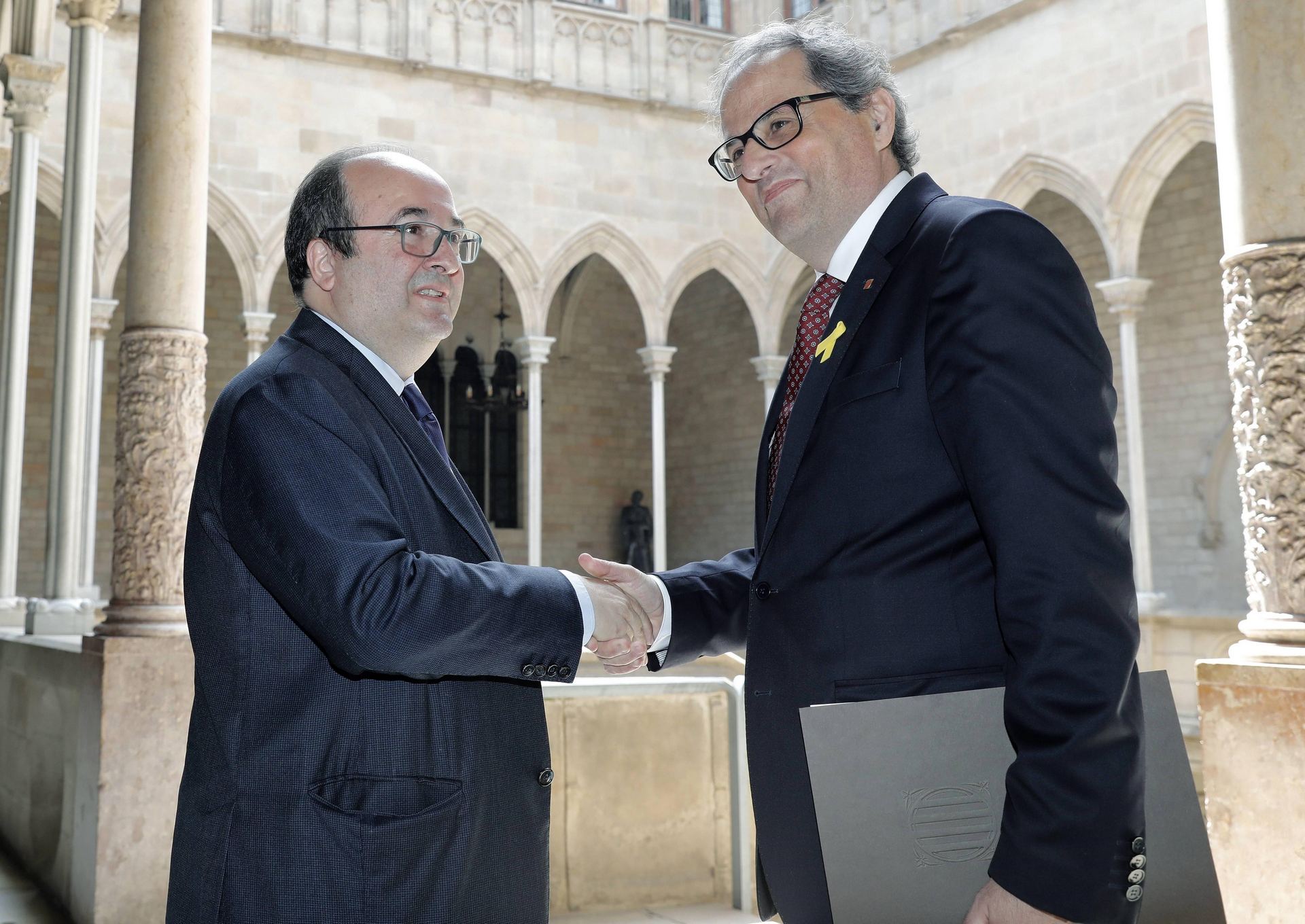 El líder del PSOE catalán, Miquel Iceta (i), junto al presidente de la Generalitat, Quim Torra.