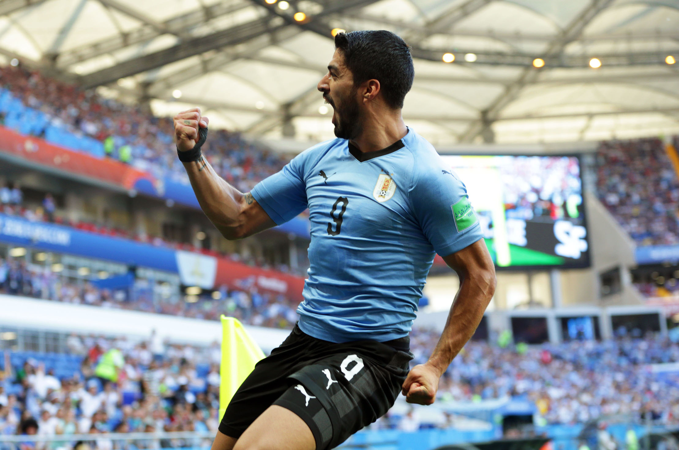 Suárez, que ante Egipto no tuvo su mejor día, celebra el tanto del triunfo.