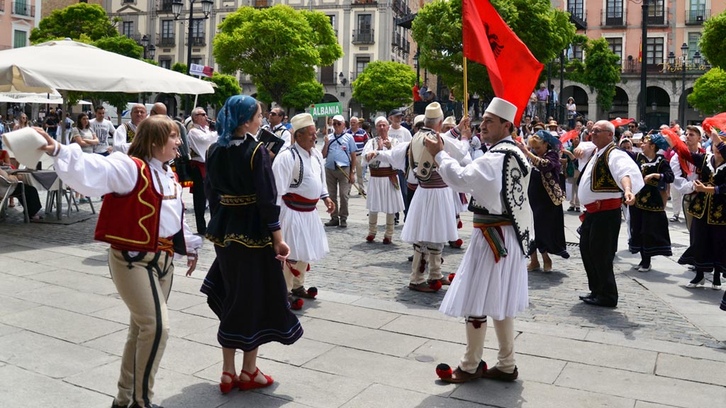06-1-festival-la-esteva-pasacalles