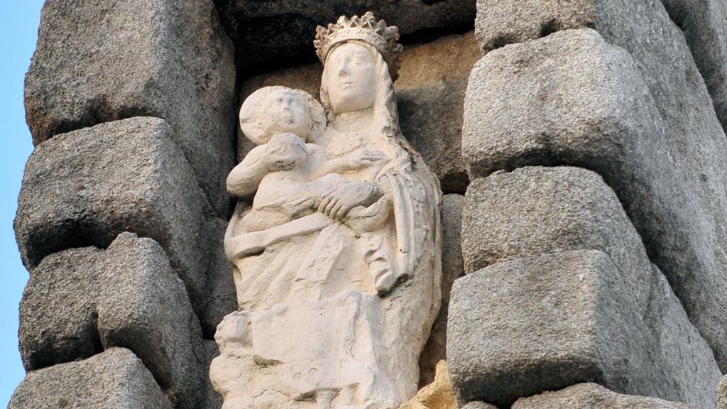 Patrimonio pone condiciones para restaurar la Virgen del Acueducto 1 06-1kama_Acueducto-Virgen_KAM1862