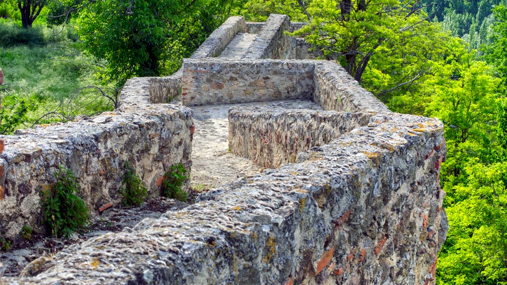 07-1kama_Muralla-Arco-San-Cebrian_KAM9346