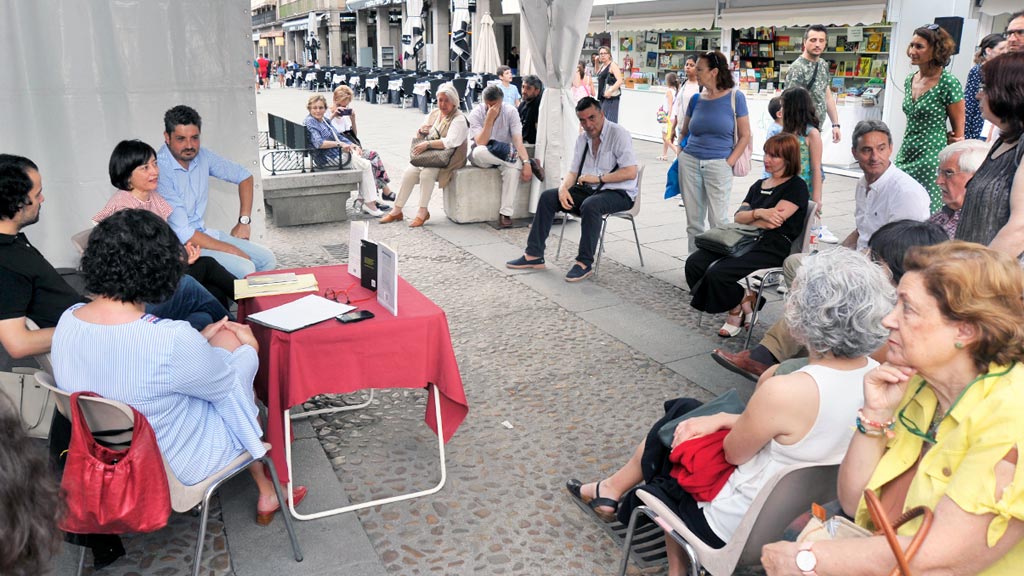 08-1kama_Feria-Libro_KAM9337