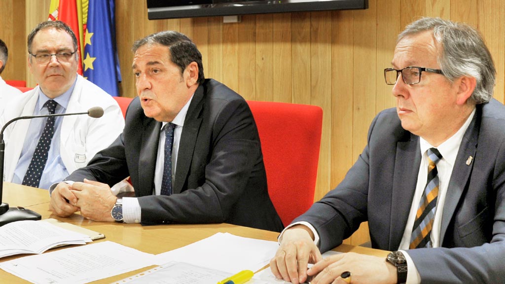 08-1kama_Hospital-General-Consejero-Sanidad-Reunion-Medicos-Enfermeras_KAM2362