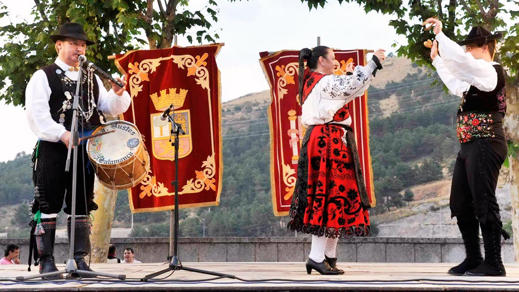 San Rafael acoge esta tarde el XXX Certamen de Dulzainas 1 Imagen de archivo de otra edición del Certamen de Dulzainas. /el adelantado