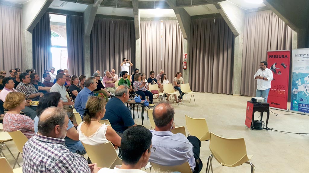 Objetivo: repoblación 1 Un momento del encuentro celebrado esta semana en Boceguillas. / el adelantado