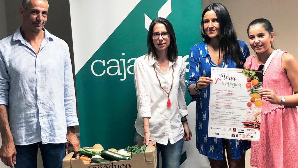La presentación de la Feria Ecológica tuvo lugar ayer en el sede de Caja Rural de Segovia. / el adelantado