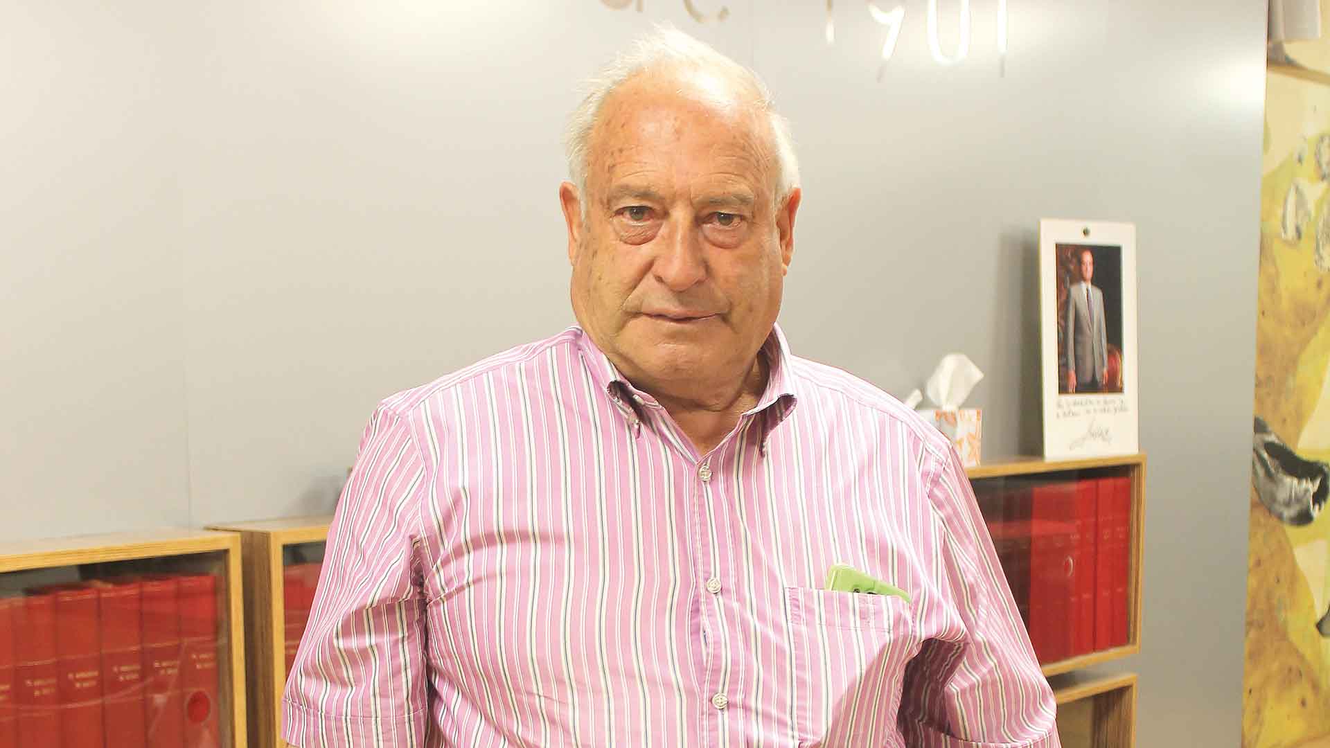 Carlos González, TRANBECA SL, transporte por carretera; Asfaltos Vicálvaro, construcción carreteras y calles.