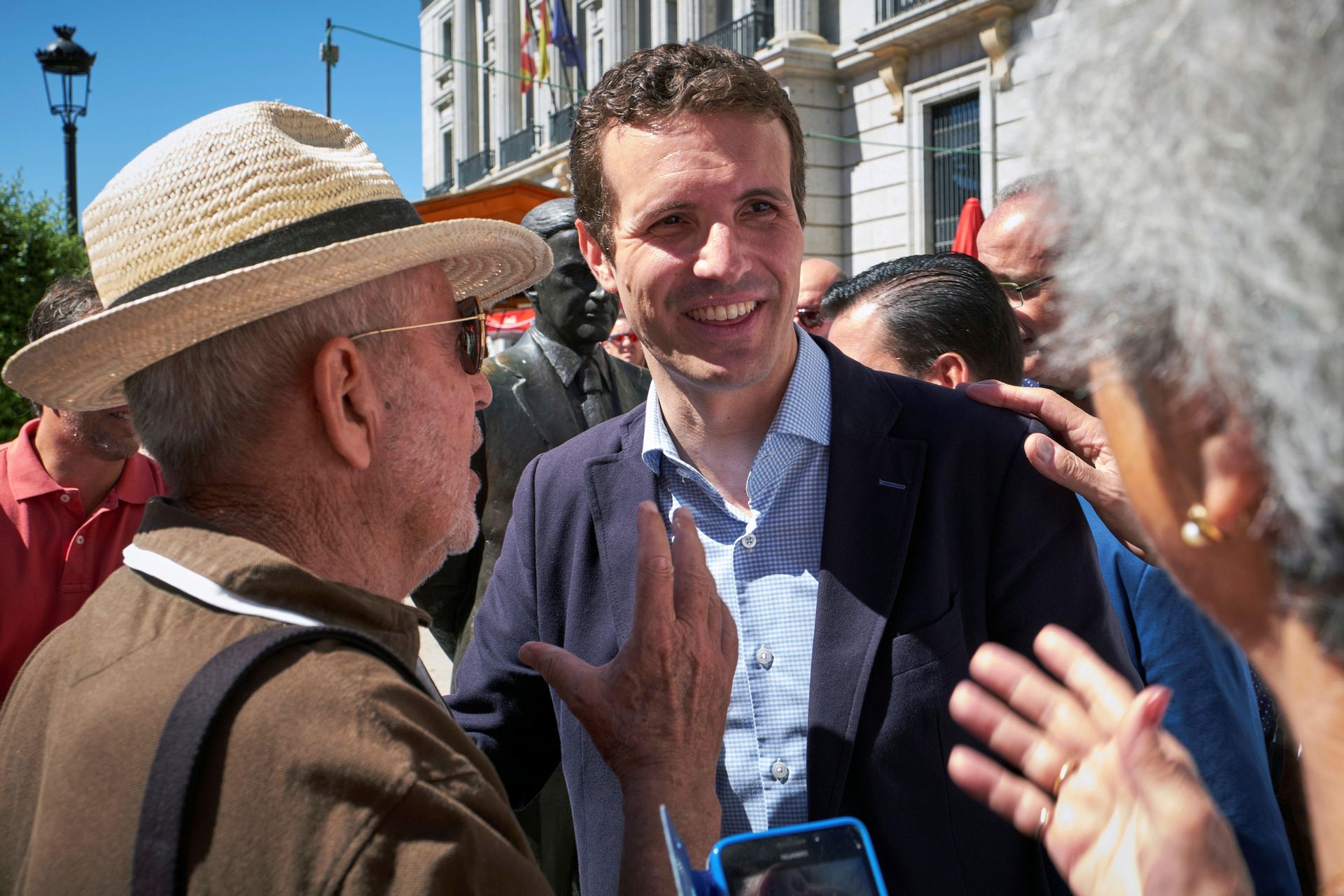 El presidente del Partido Popular, Pablo Casado durante su visita a Ávila.