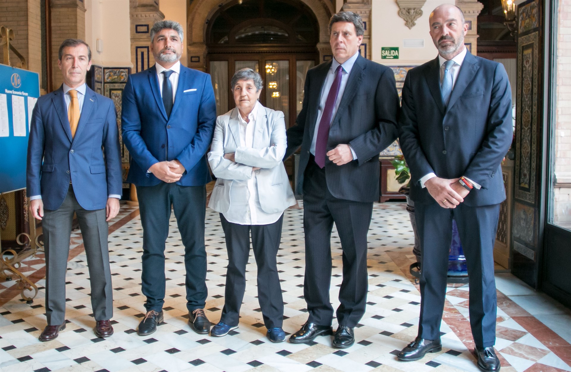 Los padres de Mari Luz Cortés y Diana Quer, Juan José Cortés (2i) y Juan Carlos Quer (2d).