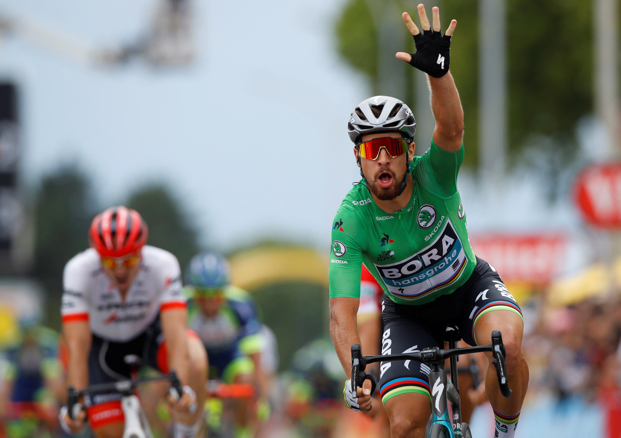 Peter Sagan celebra su triunfo en el esprint de Valence, su tercera victoria de etapa en este Tour de Francia.