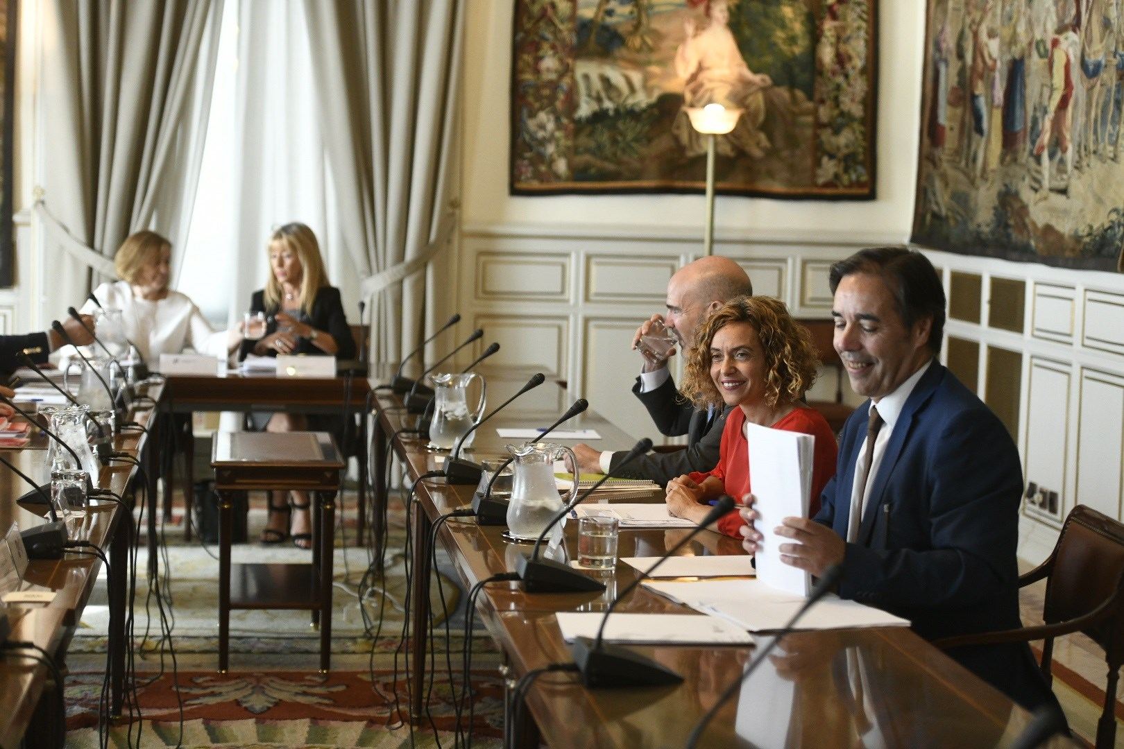 Meritxell Batet en la reunión con los sindicatos de Función Pública, ayer.