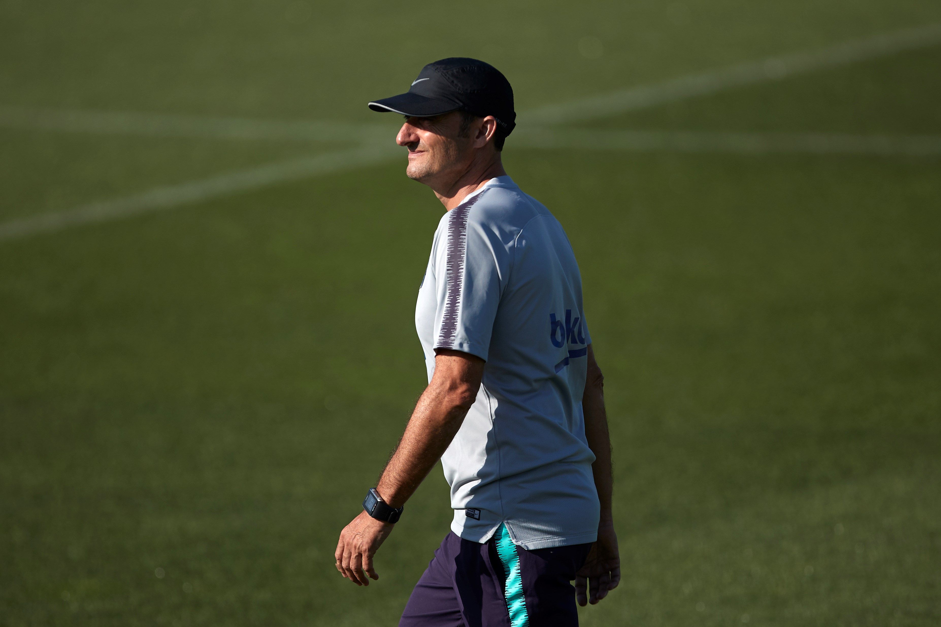 El entrenador del FC Barcelona, Ernesto Valverde, en un entrenamiento.