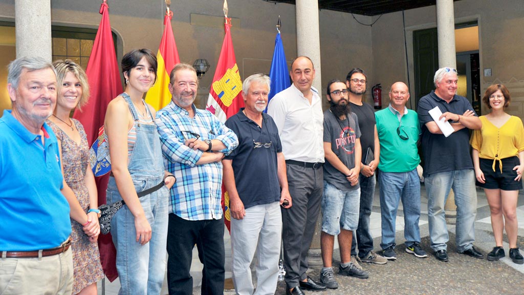 15-1kama_Diputacion-Recepcion-Poetas-Brieva_KAM2730