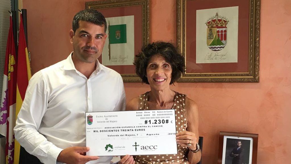 Valverde del Majano entrega a la AECC 1.230 euros del Bocadillo Solidario 1 16_2