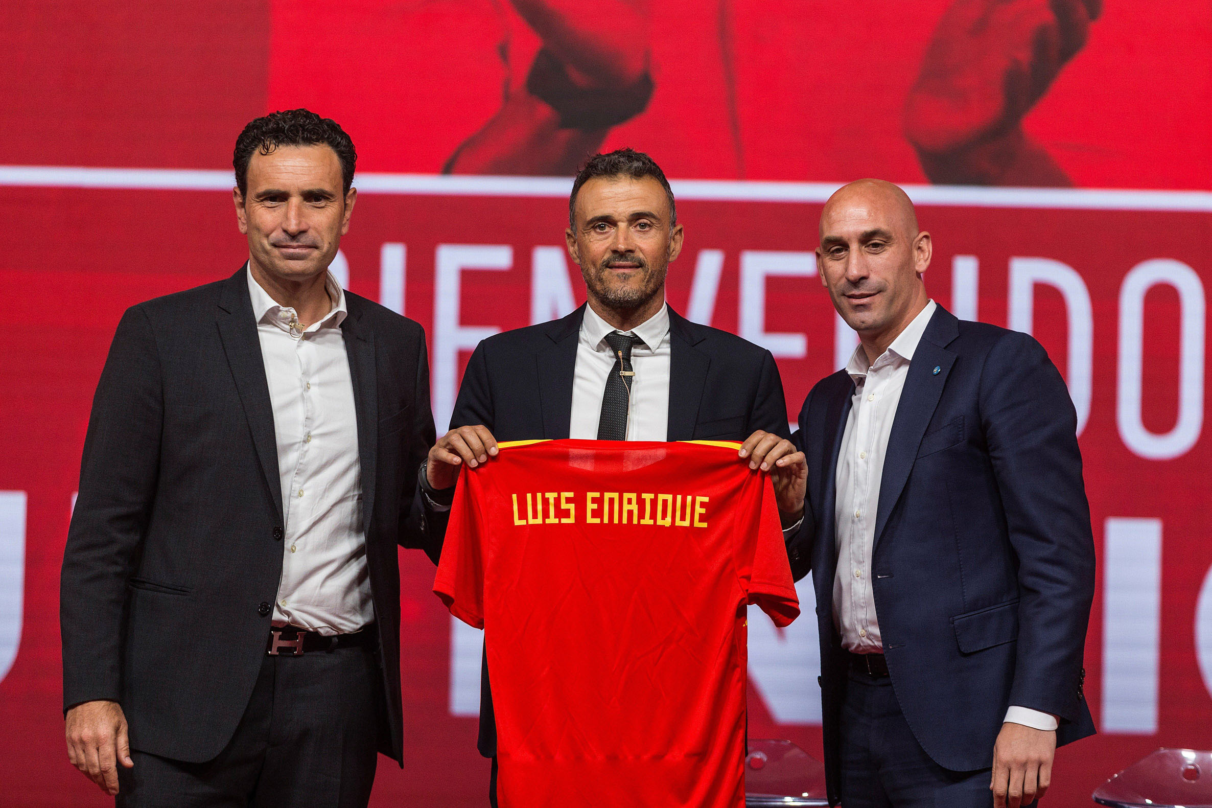 Luis Enrique, junto a José Francisco Molina (izq) y Luis Rubiales (dcha) el día de su presentación como seleccionador.