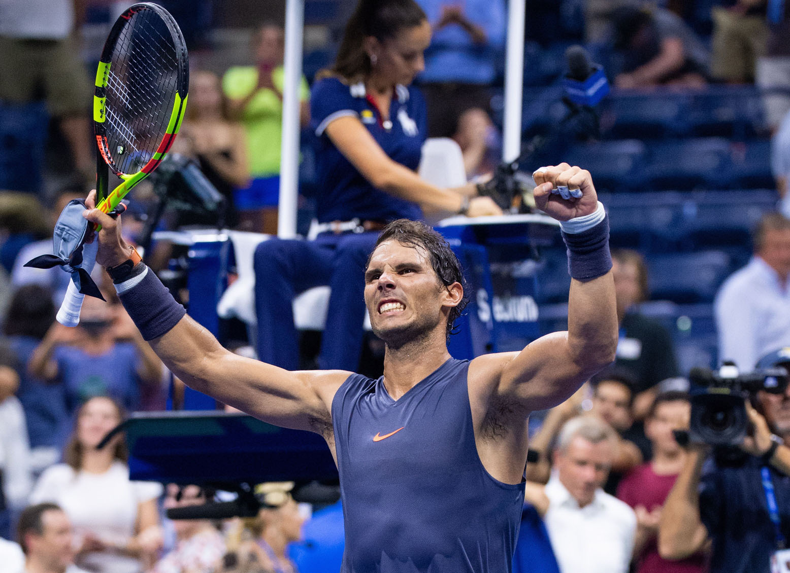 Rafa Nadal celebra su victoria ante el canadiense Vasek Pospisil.