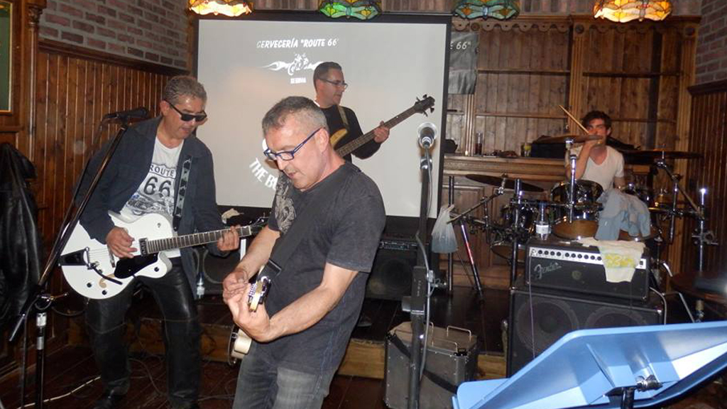 8_2-the-buitres-again