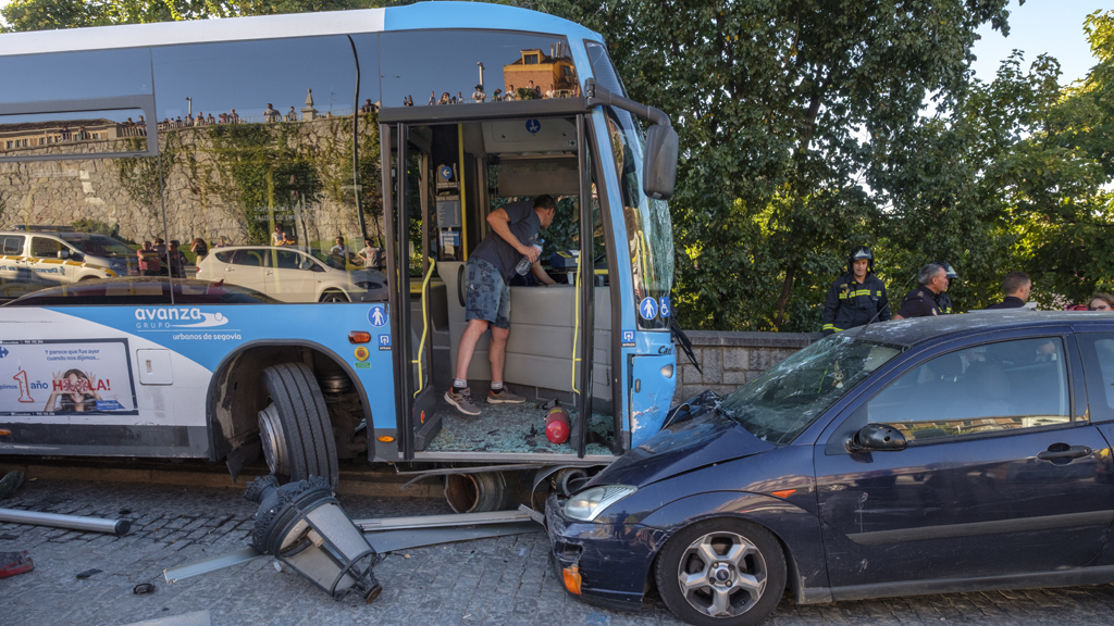9_1kama-accidente-bus
