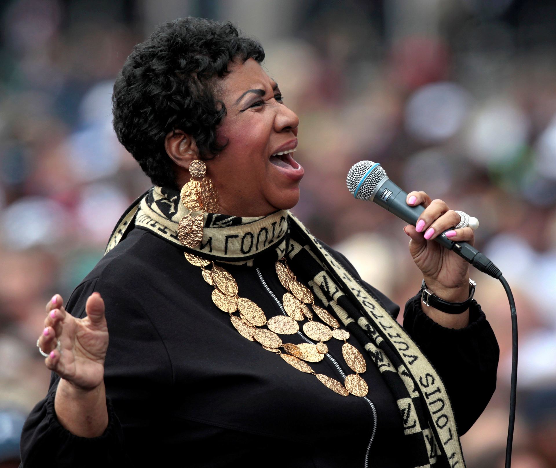 Fotografía de la cantante Aretha Franklin durante un concierto en Detroit (EEUU) en el año 2011.