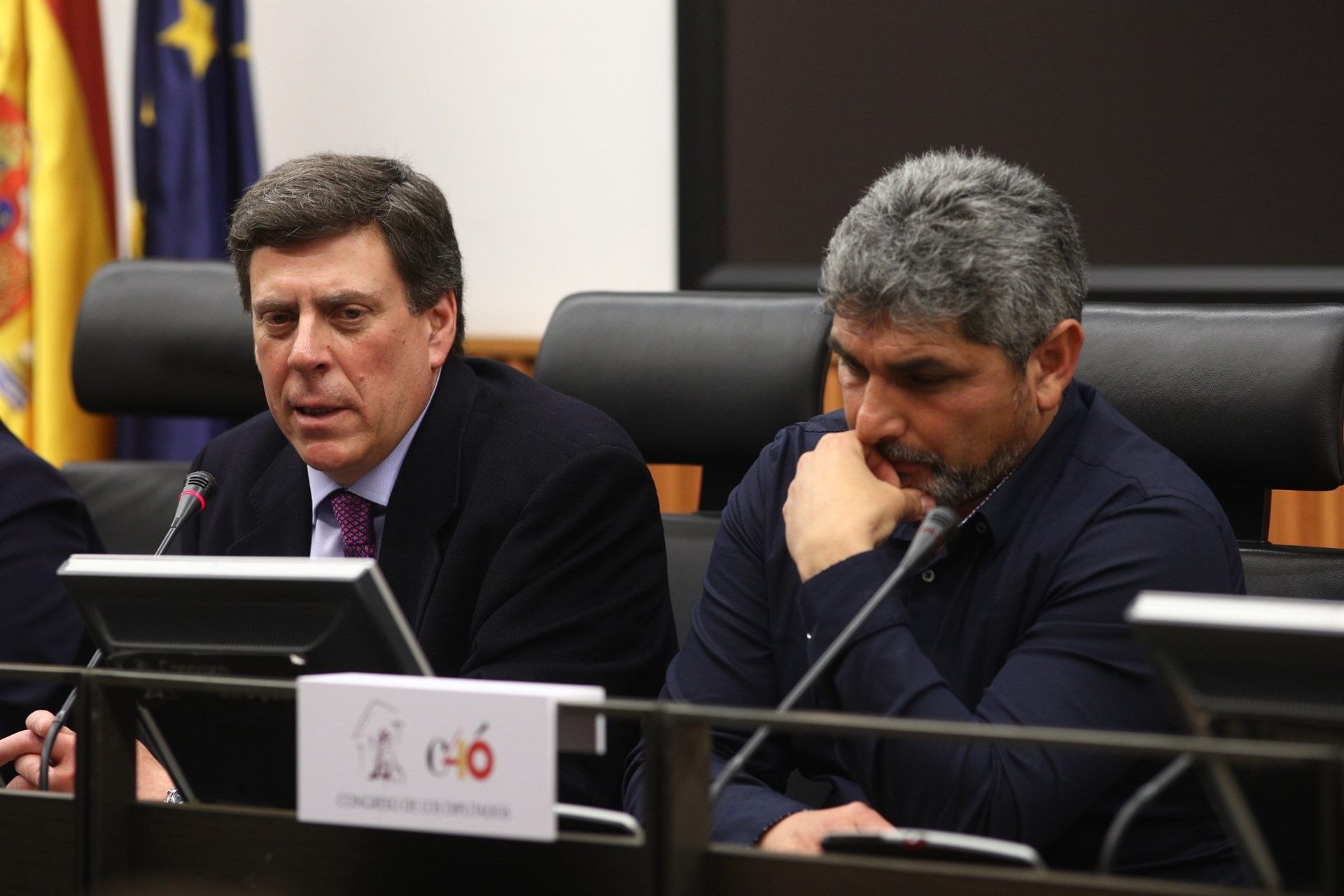 Los padres de Diana Quer y Mari Luz Cortés durante una rueda de prensa en el Congreso.