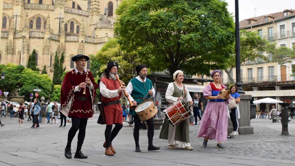 10_2_pasacalles-Rociopardos