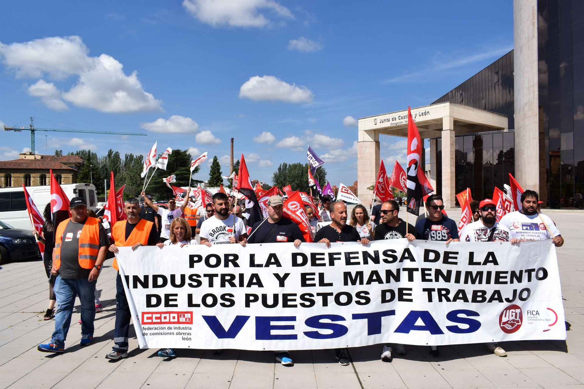 Los sindicatos Comisiones Obreras y UGT siempre han mostrado su apoyo a los trabajadores de Vestas.