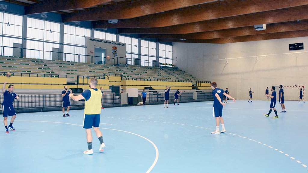 30-1-balonmano-nava-nuevo-pabellon