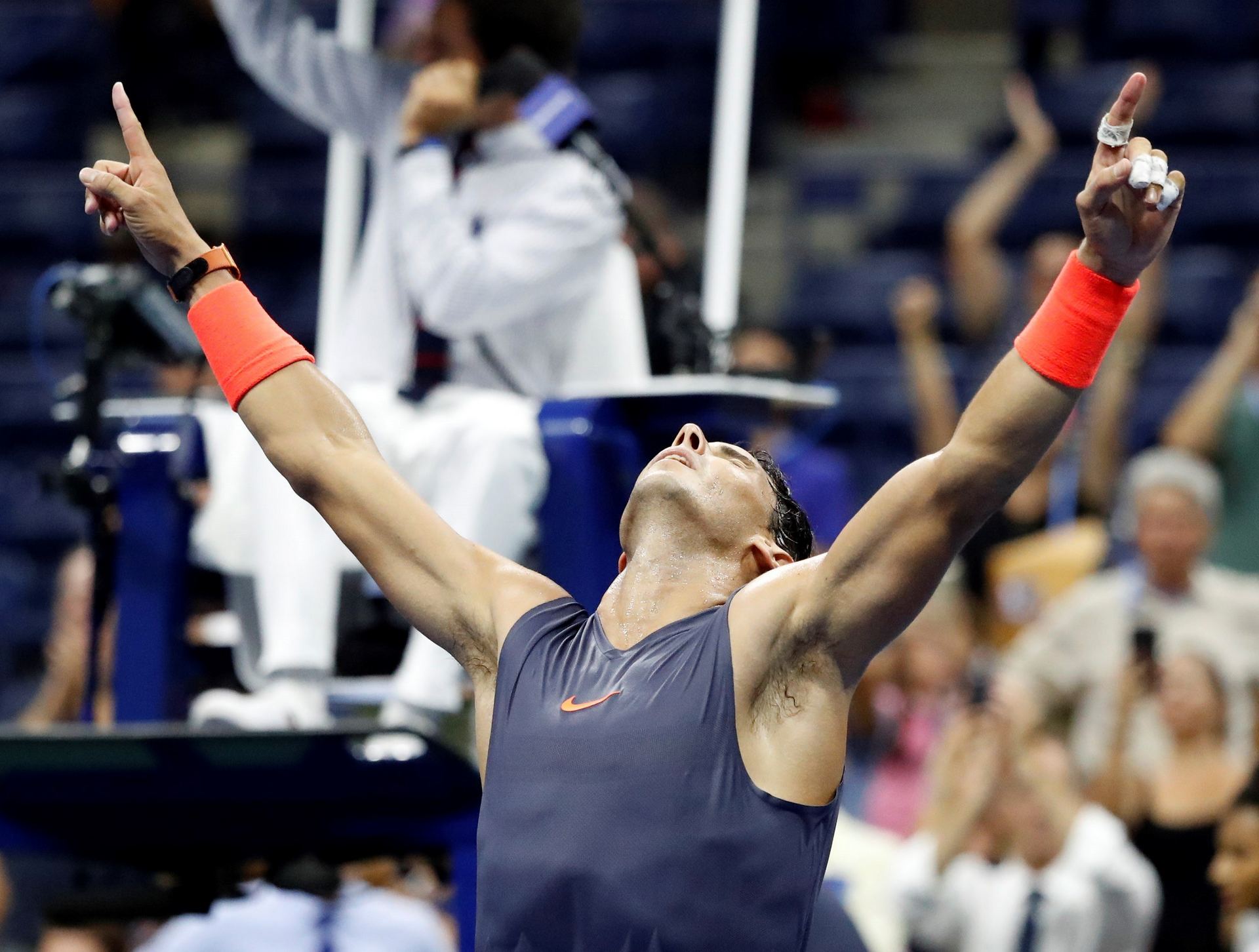 El tenista español Rafa Nadal celebra su victoria ante el austriaco Dominic Thiem en el US Open.