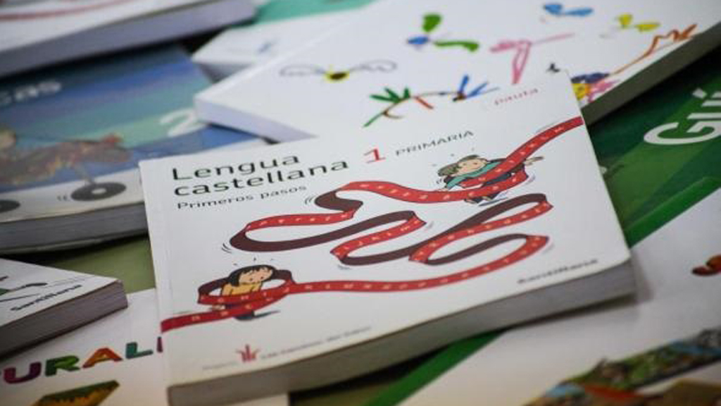 Los libreros denuncian venta ilegal de libros en los colegios de Segovia 1 7_1-libros-textoç