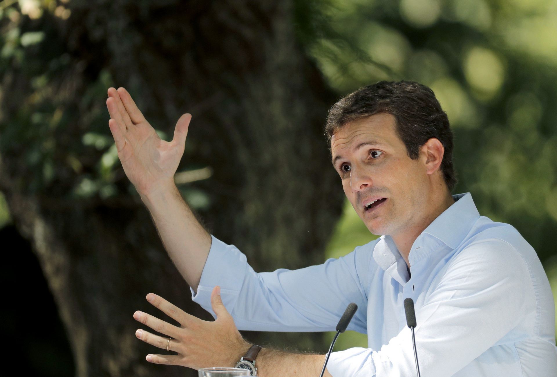 El presidente del Partido Popular, Pablo Casado, ayer en Cerdedo-Cotobade (Pontevedra). / EFE