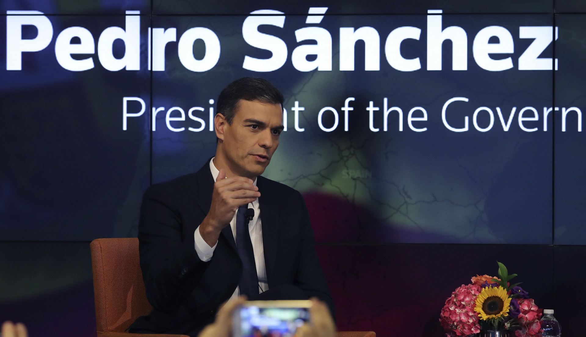 El presidente del Gobierno español, Pedro Sánchez, intervino ayer en un foro de la agencia Reuters.