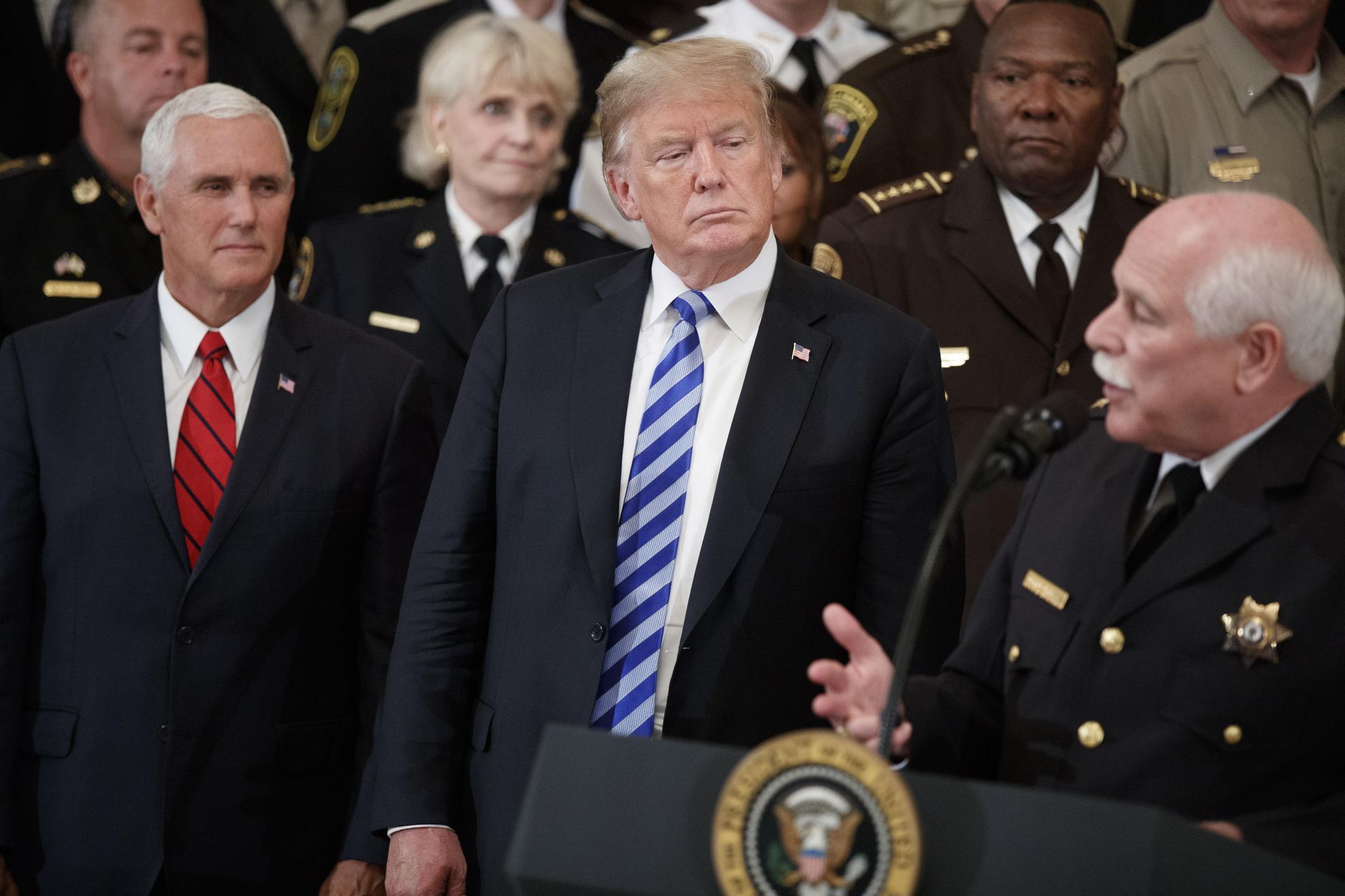 Imagen del presidente estadounidense Donald Trump, ayer, durante una reunión de alguaciles.