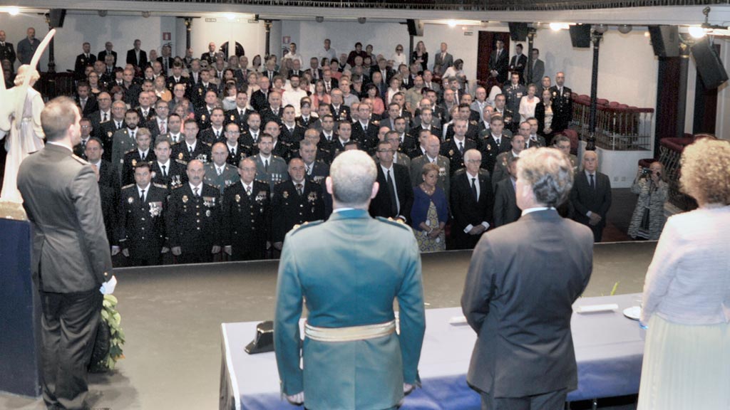 04-1kama_Fiesta-Policia-Nacional_KAM7427