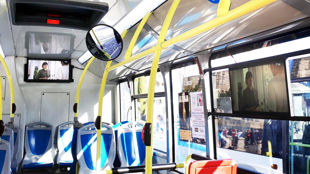 06-1-Autobus-pantallas-telefonica-5G