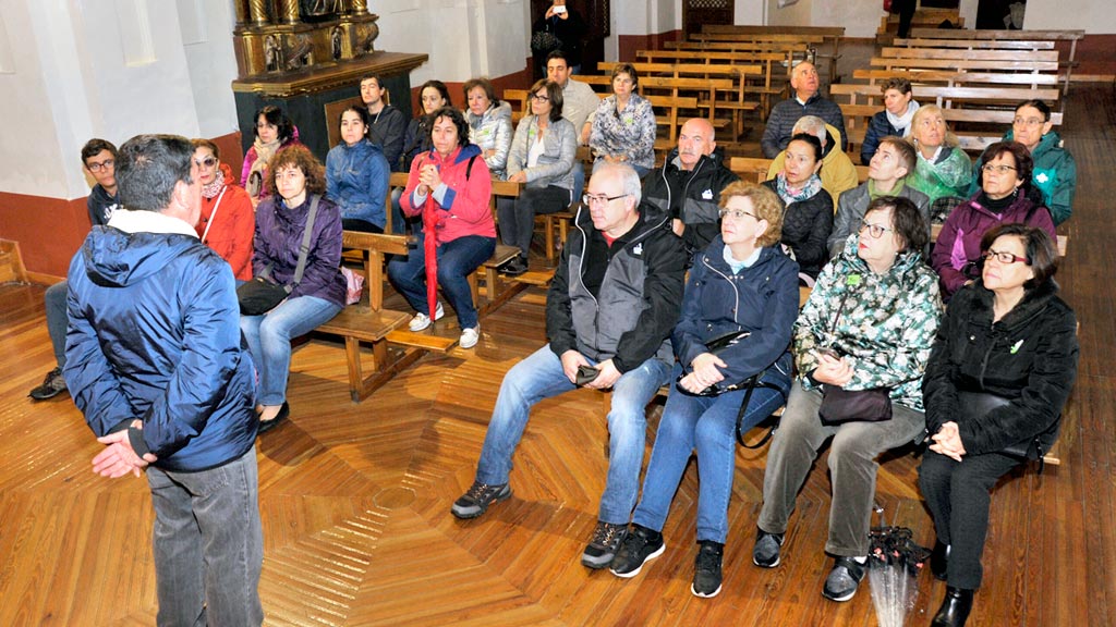 Los asistentes visitaron el convento de San José, en el que habitan las monjas Carmelitas Descalzas.