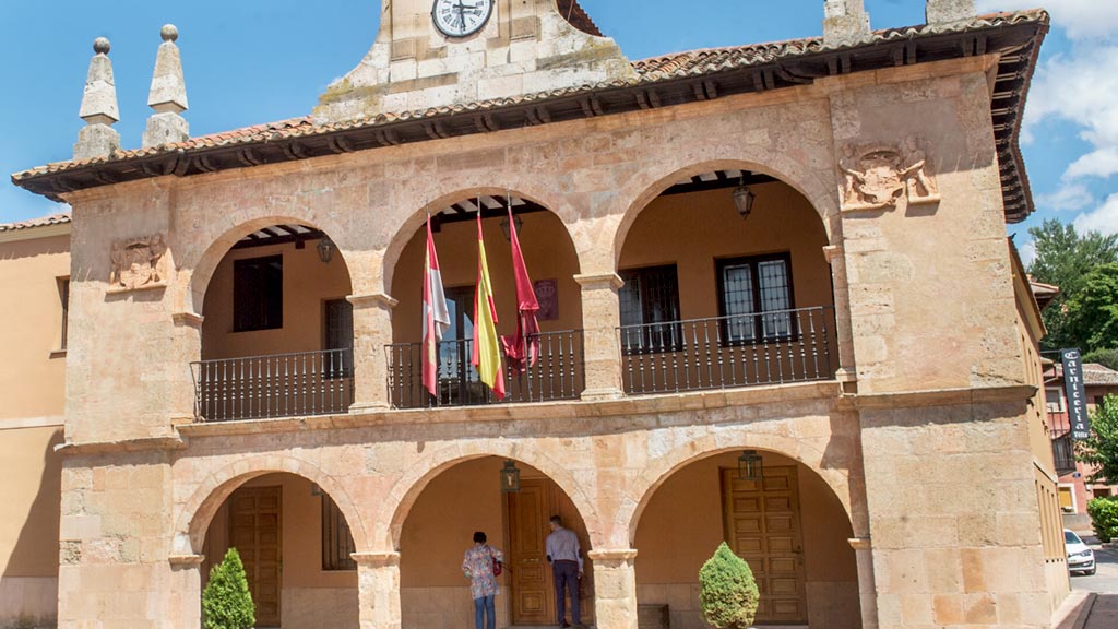 Mañana habrá sesión de pleno extraordinario en el Ayuntamiento de Ayllón. / kamarero