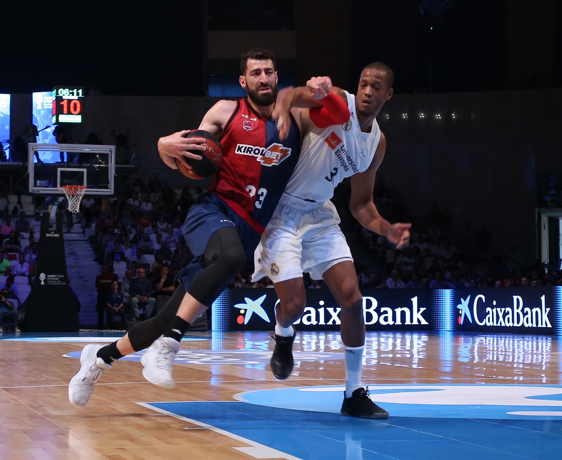 El jugador del Baskonia Shengelia y el madridista Randolph quieren ser unas piezas importantes en sus equipos.