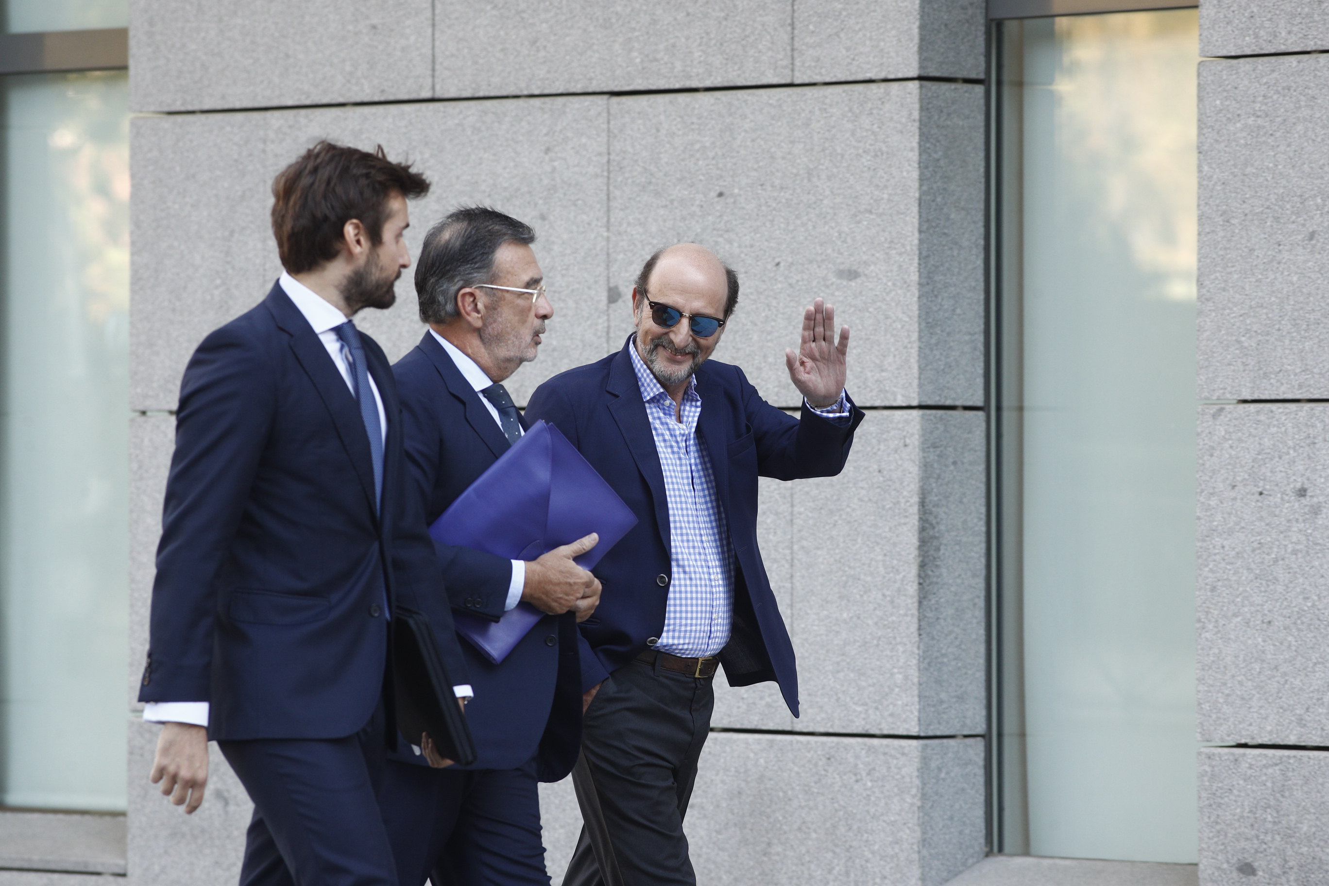 El presidente de la Sociedad General de Autores, José Miguel Fernández Sastrón, a su llegada a la Audiencia Nacional.
