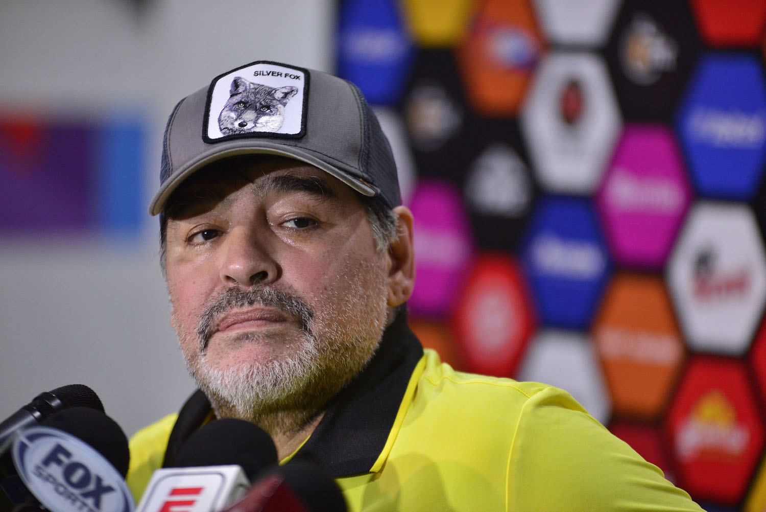 Maradona carga contra Messi y su relevancia con Argentina 1 Diego Armando Maradona, en una rueda de prensa como entrenador del Dorados de Sinaloa.
