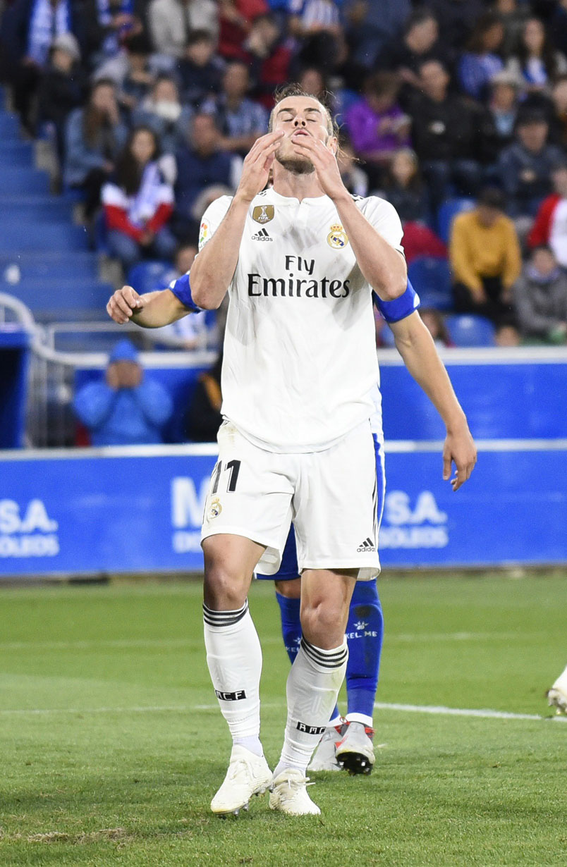 Gareth Bale se lamenta tras fallar una ocasión en Mendizorroza.