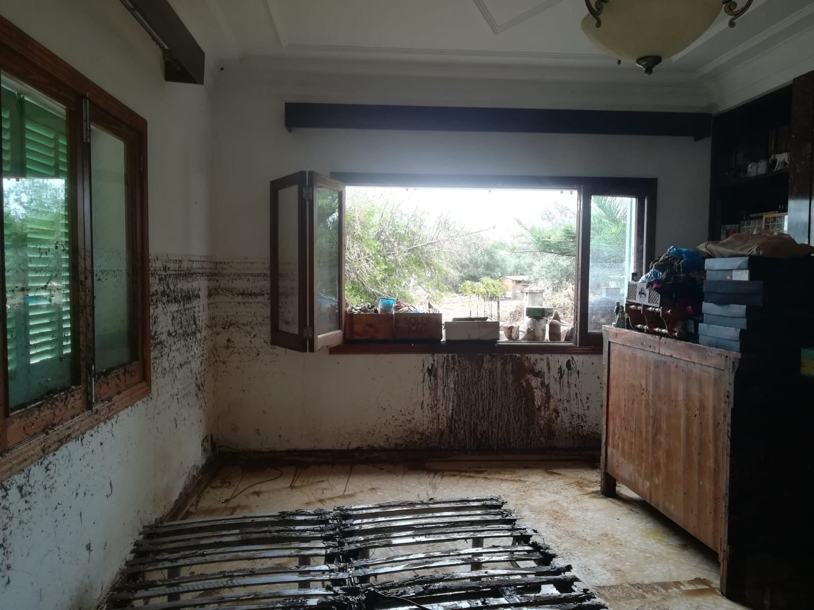 Destrozos en una de las viviendas afectadas por las inindaciones en la isla de Mallorca.
