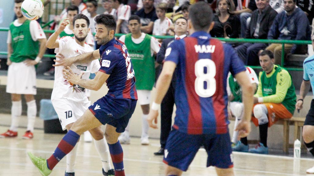 d1-1b-Futbol-Sala-Naturpellet-Segovia-Levante-Cuellar